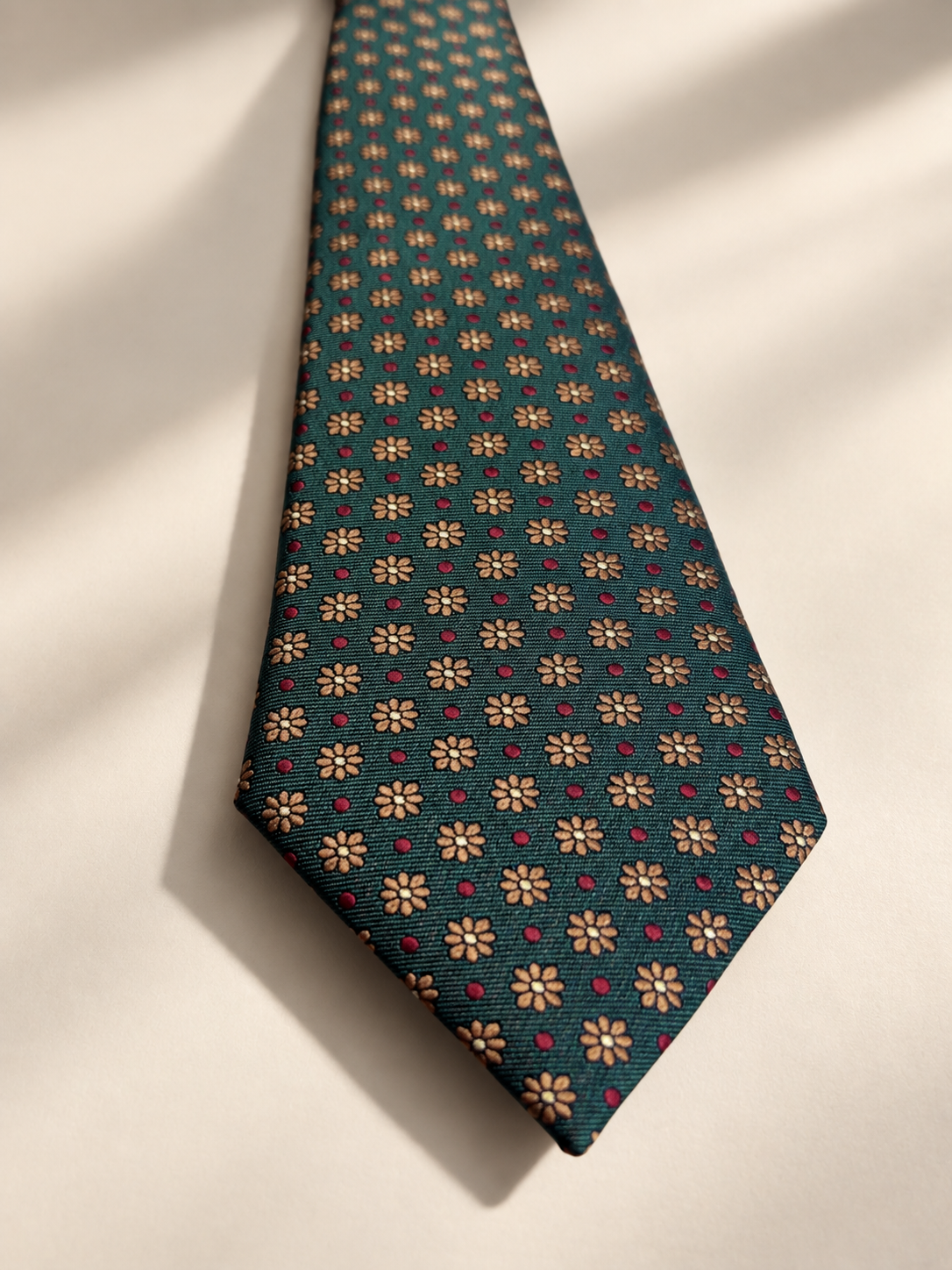 Evergreen forest-green necktie with gold floral pattern and burgundy dots – BT Style Signature