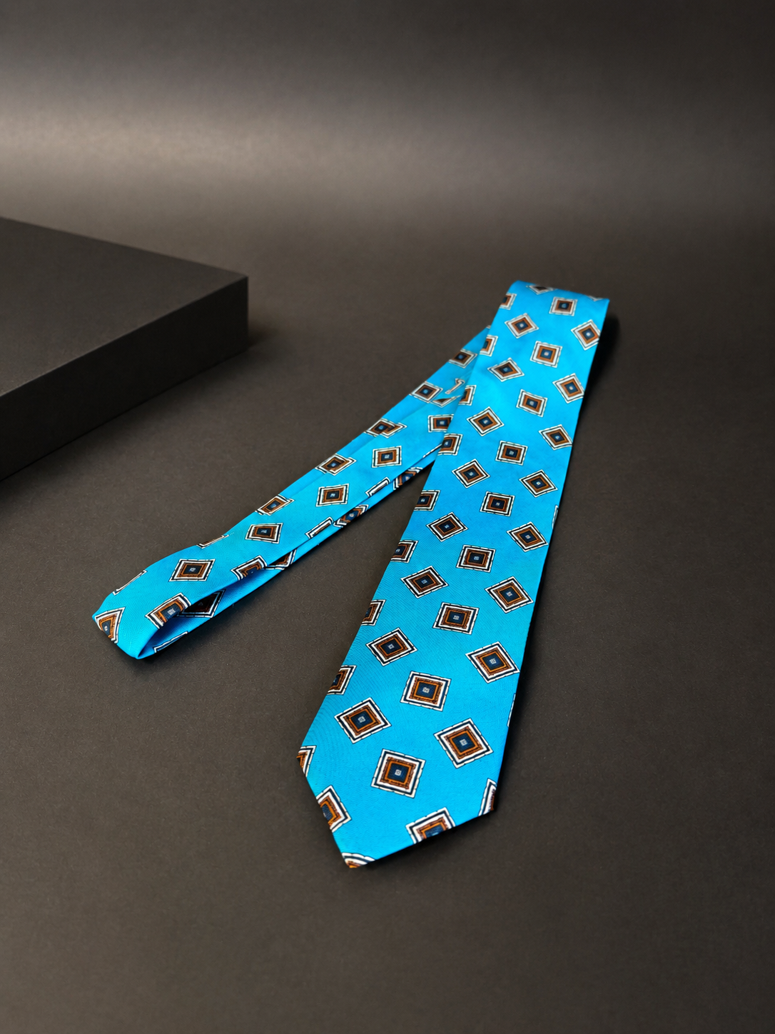 Firoozeh – Handcrafted Italian Silk Necktie